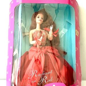1992 Toys "R" Us Special Edition Radiant in Red Barbie doll 1276